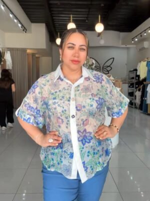 Blusa de inspiración romántica y femenina 2328